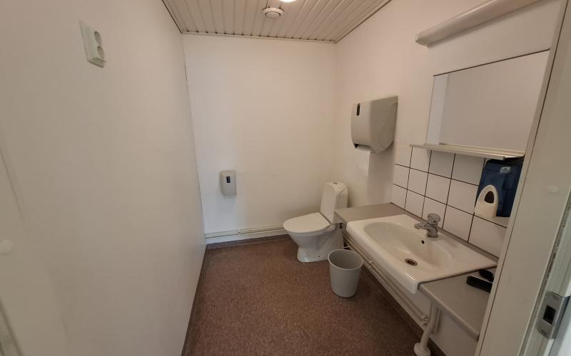 Wc 2
